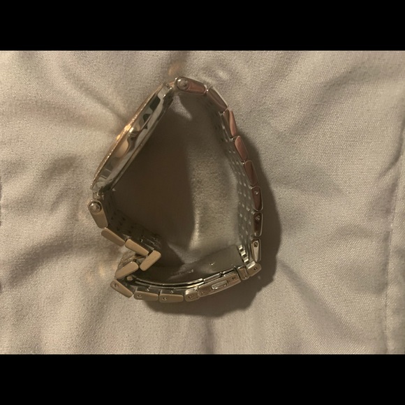 Authentic Michael Kors Darci Women’s Watch - Picture 5 of 8